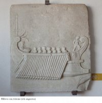 trireme con didascalia trireme con didascalia